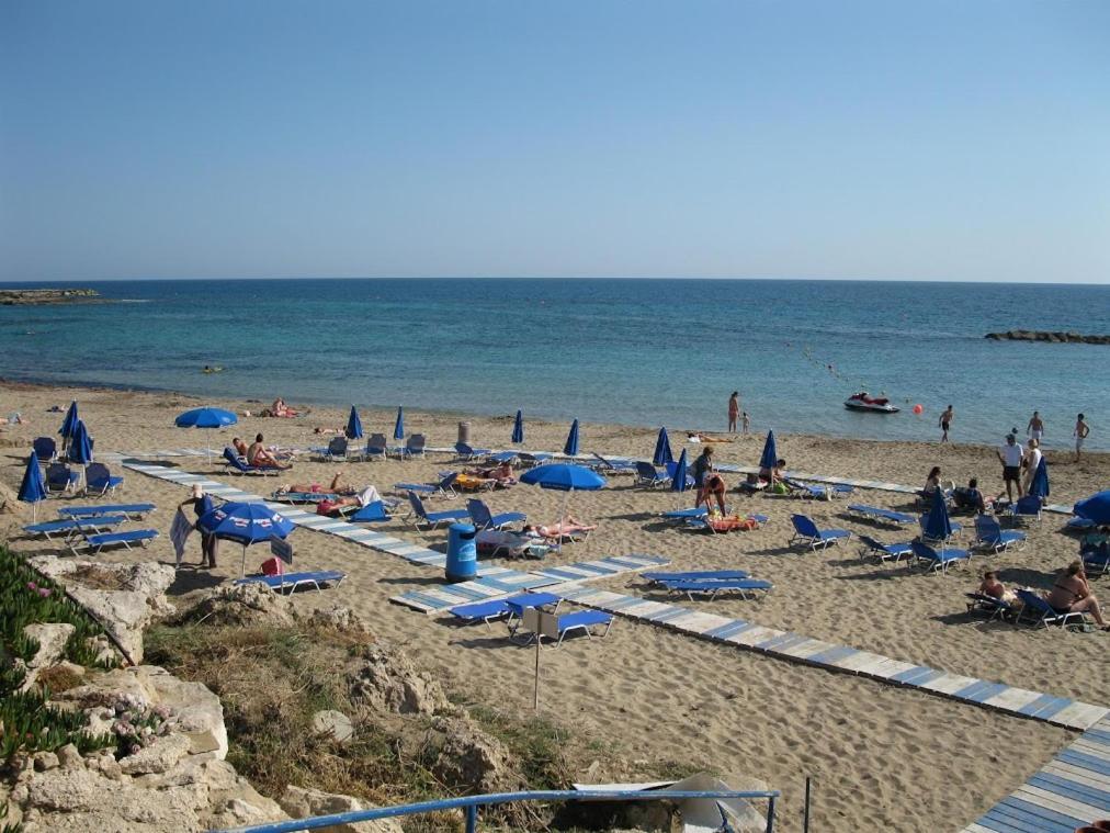 Limnaria Gardens Two Bedroom Apartment With Balcony Πάφος Εξωτερικό φωτογραφία